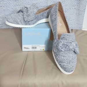 Life Stride Women's Gray Bow Loafers